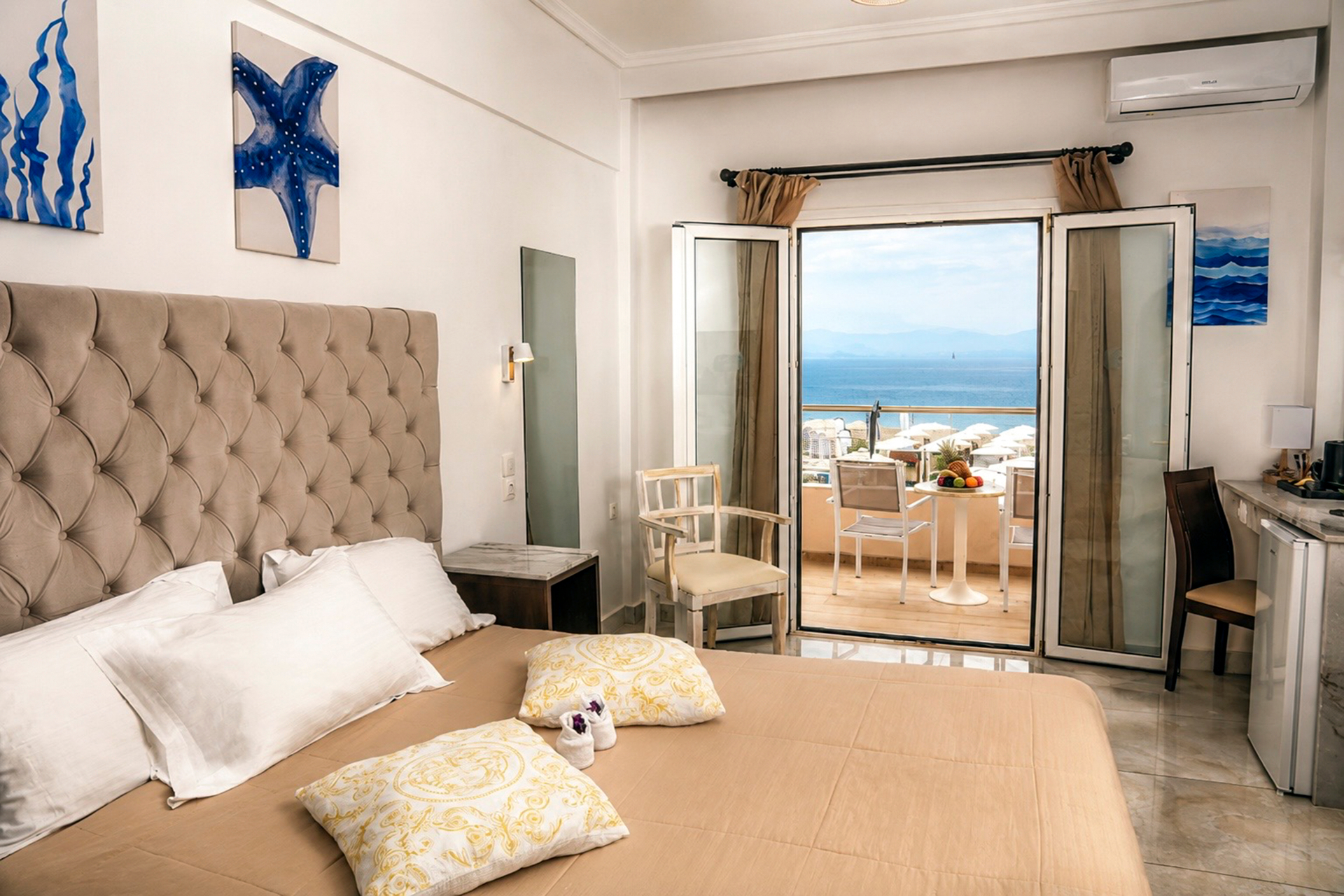 Comfort Sea View Room